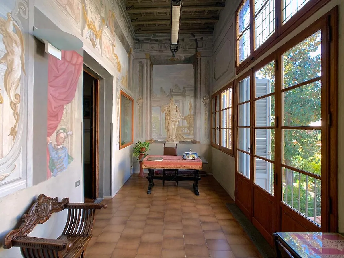 ベッド・アンド・ブレックファスト Casa Per Ferie Suore Oblate Dell'Assunzioneフィレンツェ