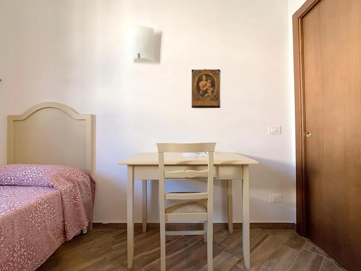 Casa Per Ferie Suore Oblate Dell'Assunzione Флоренция 0*,