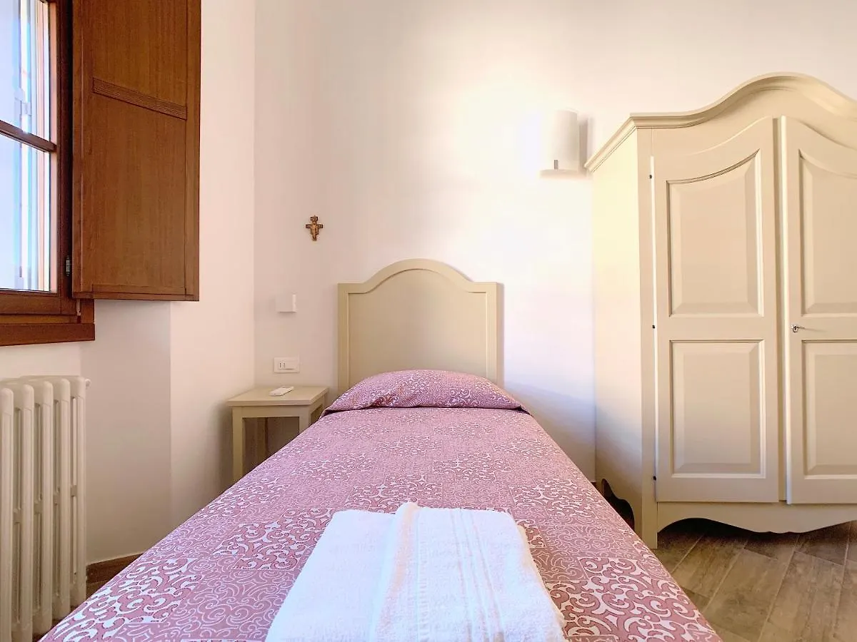 Casa Per Ferie Suore Oblate Dell'Assunzione Флоренция