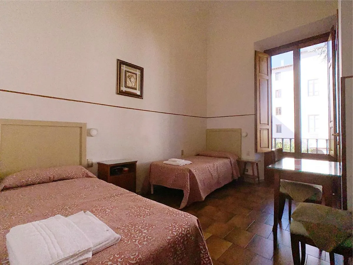 ベッド・アンド・ブレックファスト Casa Per Ferie Suore Oblate Dell'Assunzioneフィレンツェ イタリア