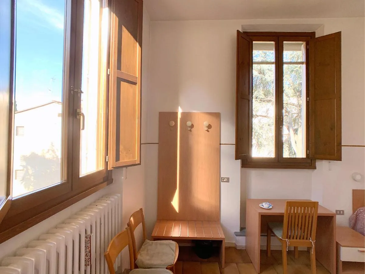 ベッド・アンド・ブレックファスト Casa Per Ferie Suore Oblate Dell'Assunzioneフィレンツェ イタリア