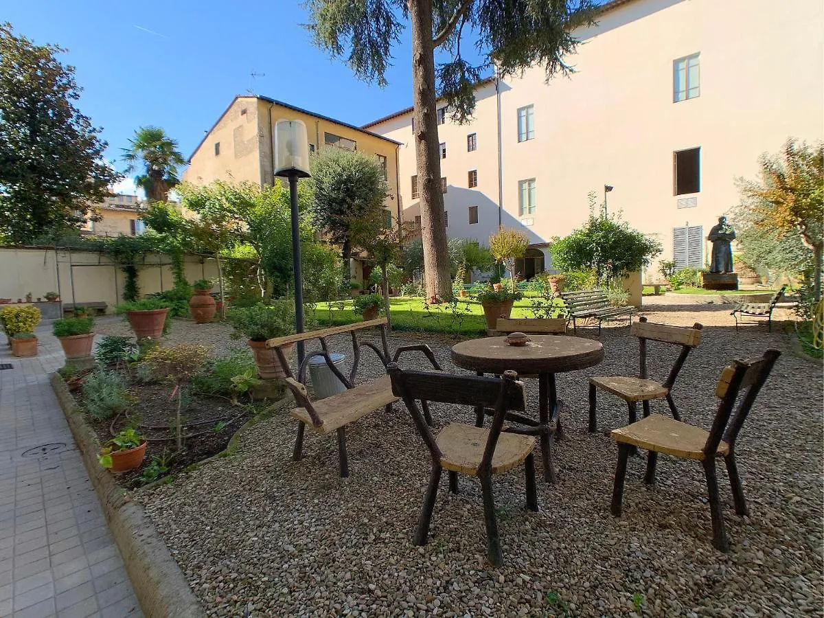 Casa Per Ferie Suore Oblate Dell'Assunzione Флоренция 0*,