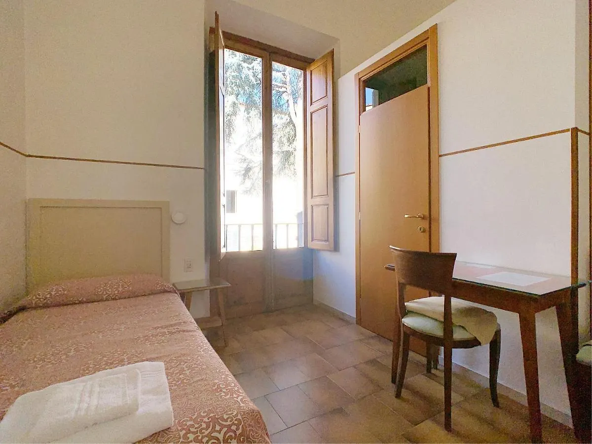 Casa Per Ferie Suore Oblate Dell'Assunzione Флоренция Отель типа 