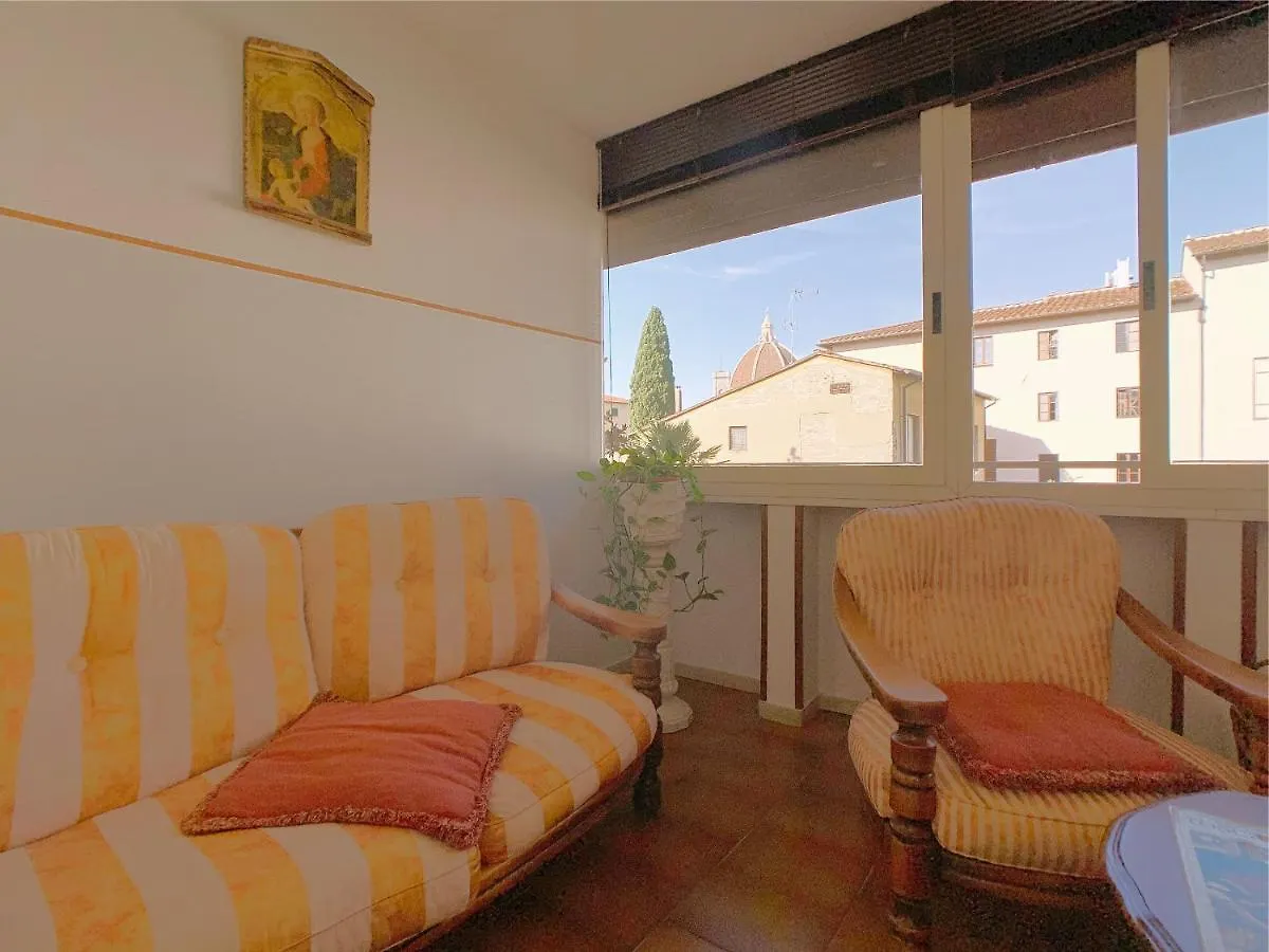 ベッド・アンド・ブレックファスト Casa Per Ferie Suore Oblate Dell'Assunzioneフィレンツェ