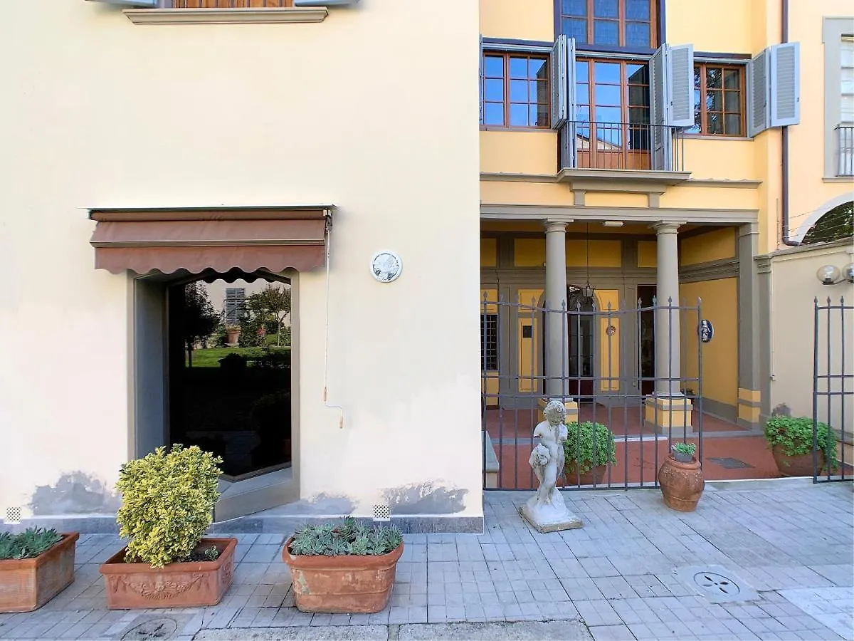 Casa Per Ferie Suore Oblate Dell'Assunzioneフィレンツェ 0*, フィレンツェ